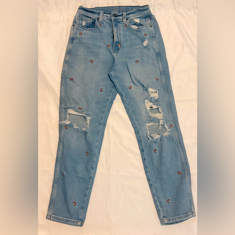 Arizona Jean Company Blue Boyfriend Jeans Distressed